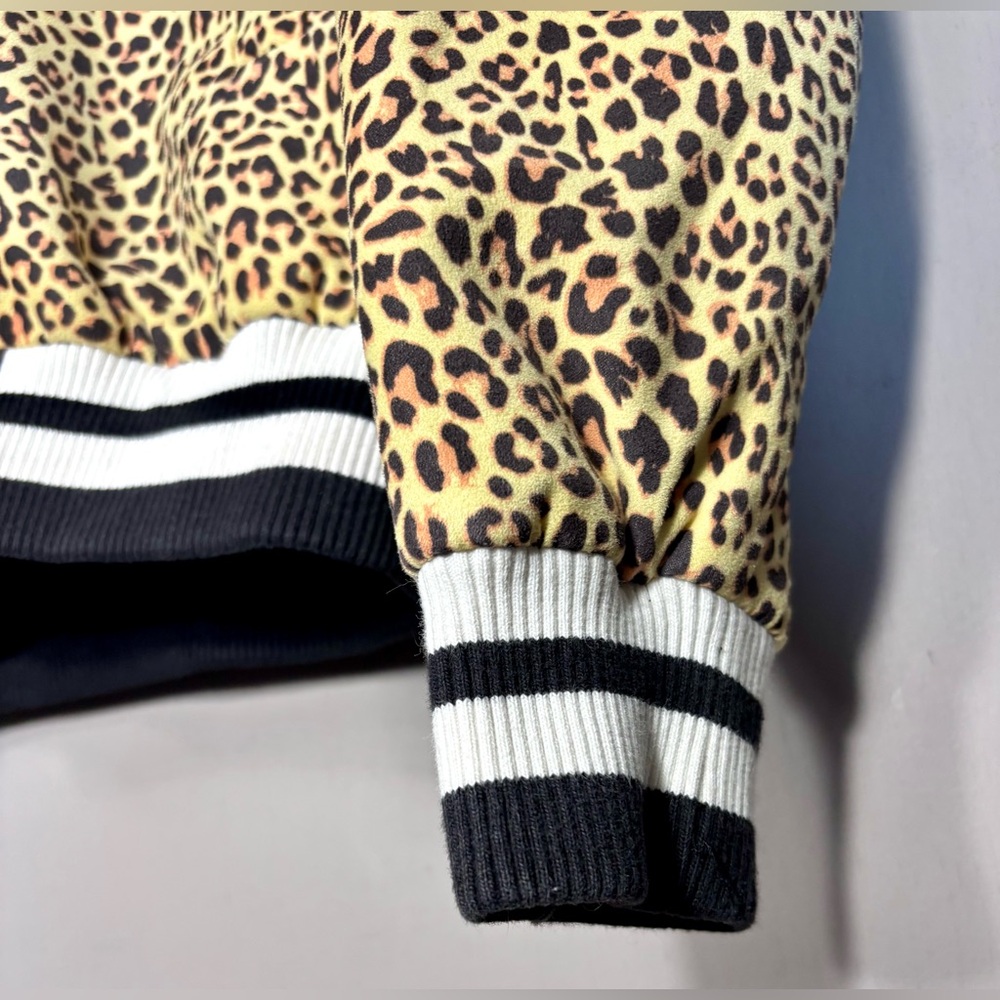 FOREVER 21 Animal Print Zip Bomber - Picture 5 of 6